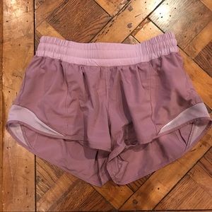 Lulu lemon Hotty Toddy 2.5” Shorts!